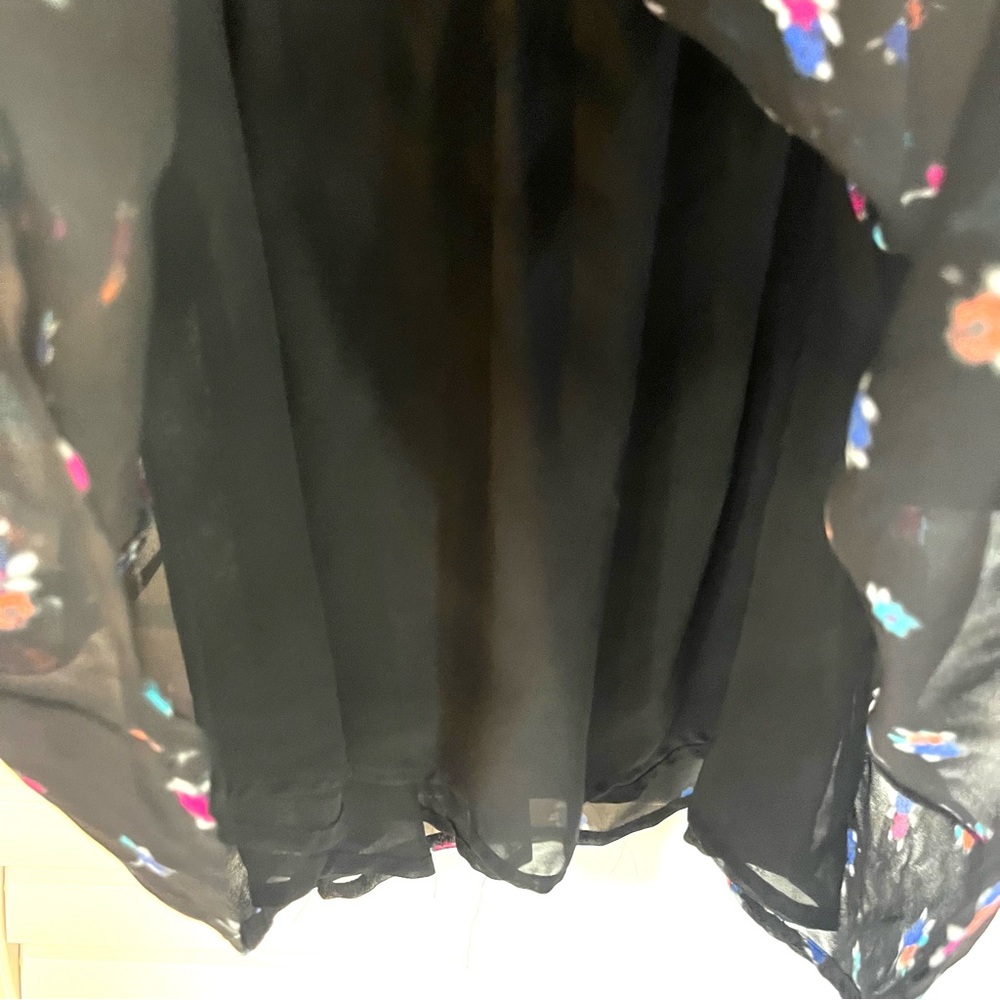 Torrid Black Floral Adjustable Shoulder Tank Blouse - Picture 5 of 8